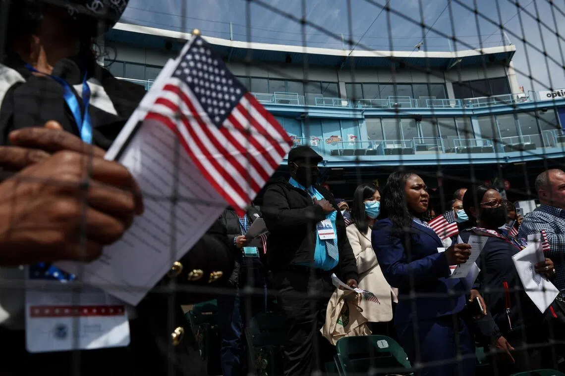 Trump Yönetimi 17 Göçmenin ABD Vatandaşlığını İptal Etmek İstiyor