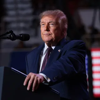 Trump'ın Vergi Mükellefi Fonlu Reklamları Mahkemede