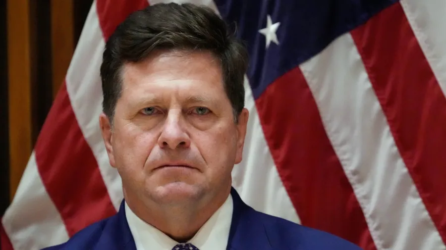Trump'ın Yeni İstihbarat Şefi Jay Clayton Kimdir