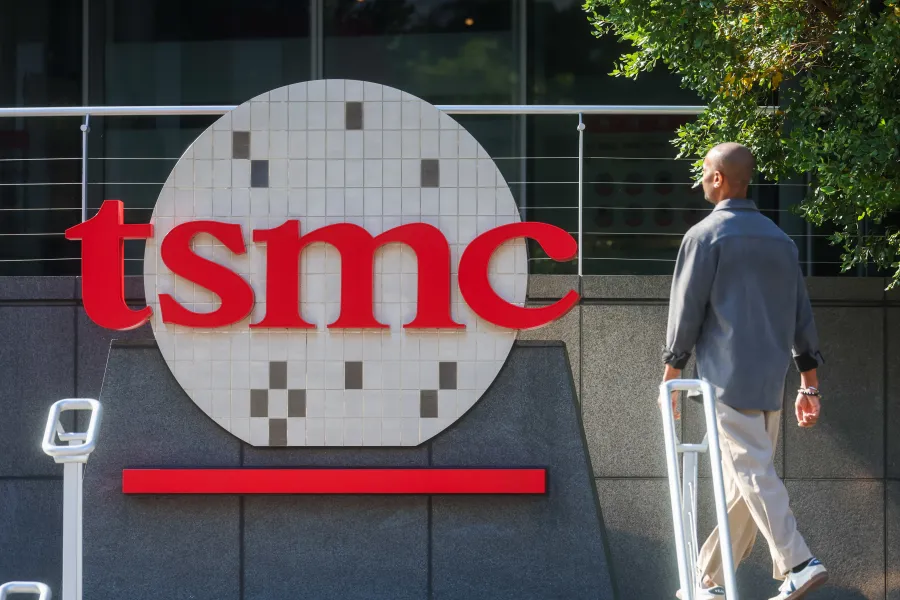 TSMC, ABD'de 100 Milyar Dolarlık Yeni Fabrika Yatırımı Planlıyor