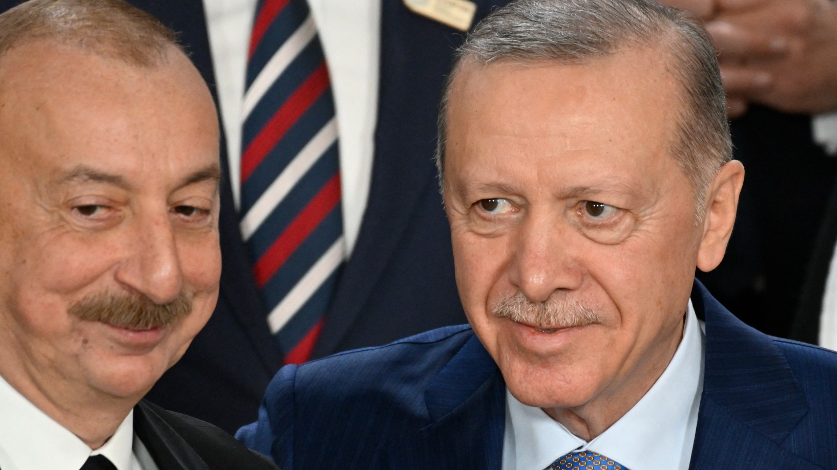 Türkiye-Azerbaycan İttifakında Başörtüsü Krizi