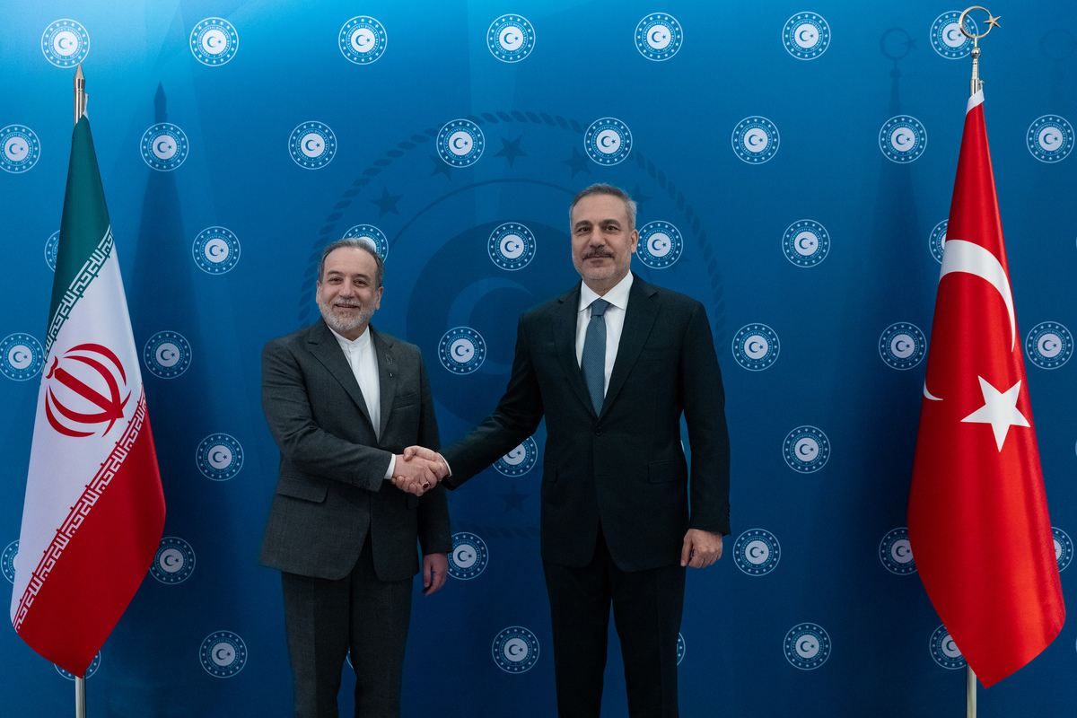 Türkiye ve İran'dan Hürmüz Boğazı ve ateşkes görüşmesi