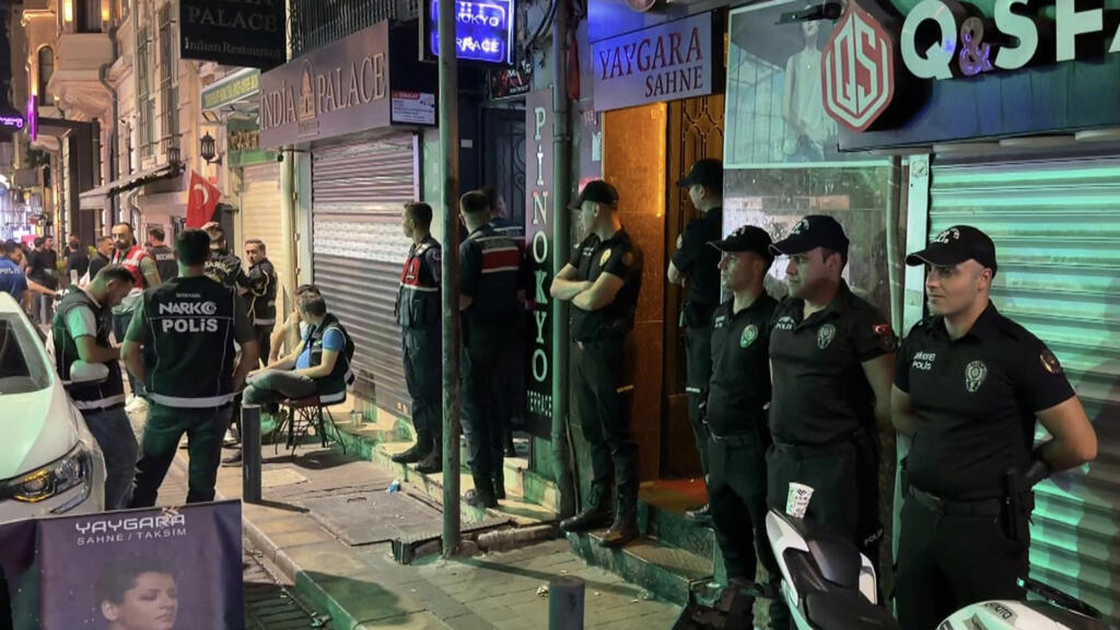Türkiye'de LGBTQ Baskını: 60'tan Fazla Gözaltı