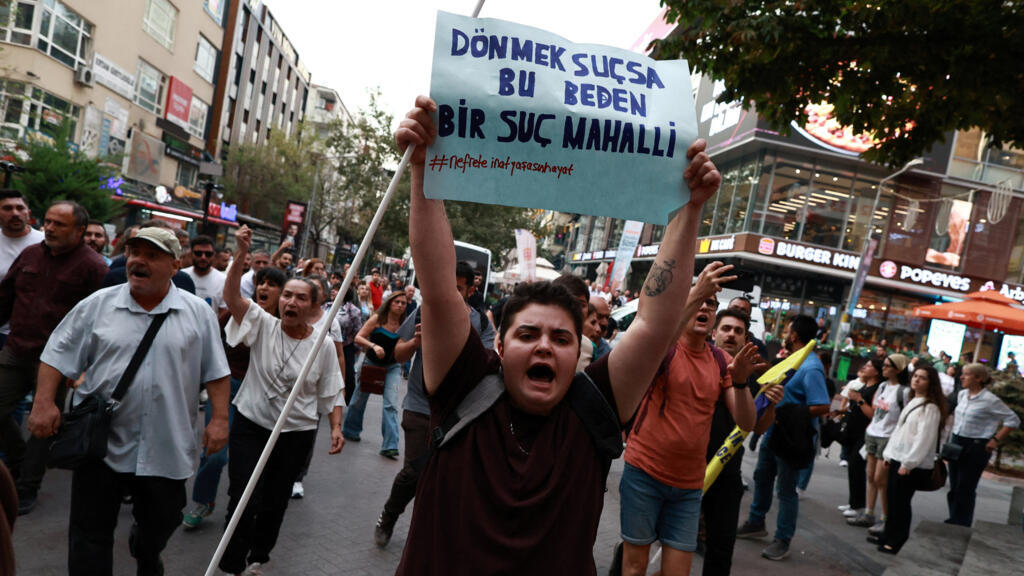 Türkiye'de LGBTQI+ Gruplara Yönelik Baskınlarda Yeni Gözaltılar