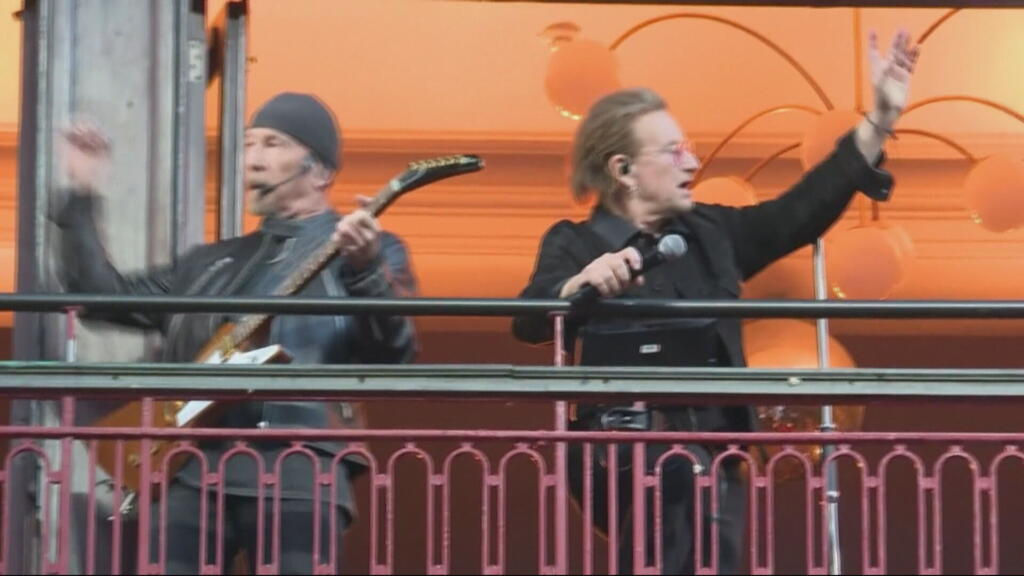 U2, 50. yılını Dublin'de sürpriz konserlerle kutladı