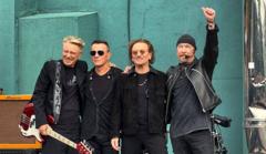 U2, kurulduğu okulda 50. yılını kutladı