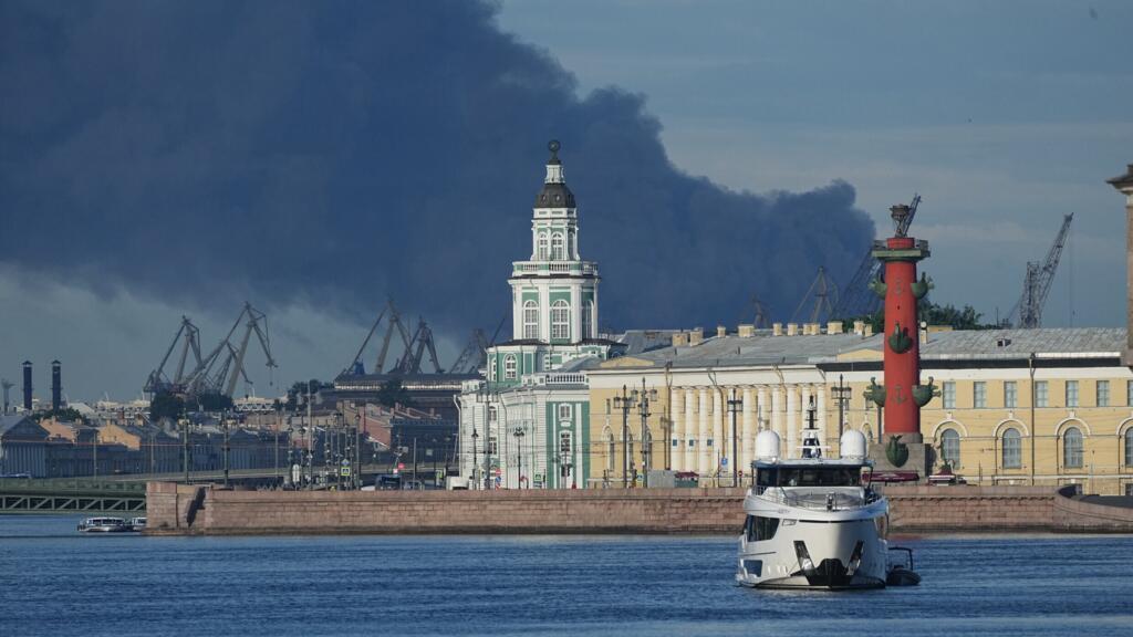 Ukrayna Kırım'da 3 Kişiyi Öldürdü, St. Petersburg Hedef Alındı