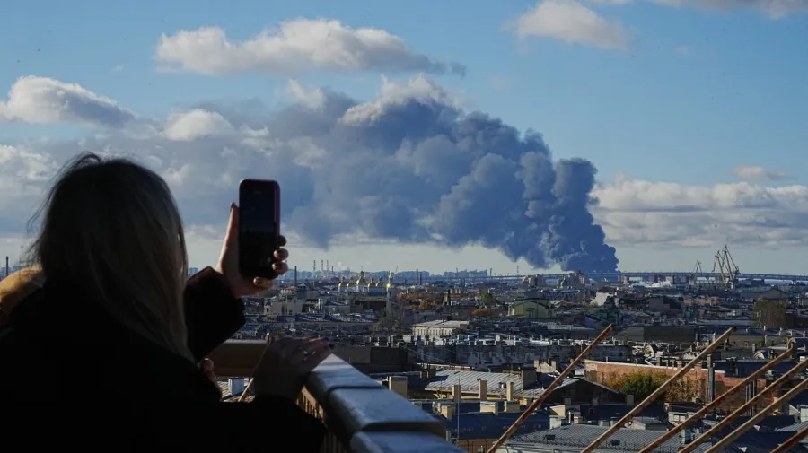 Ukrayna'dan St. Petersburg'a Rekor İHA Saldırısı: 1.000'den Fazla Drone