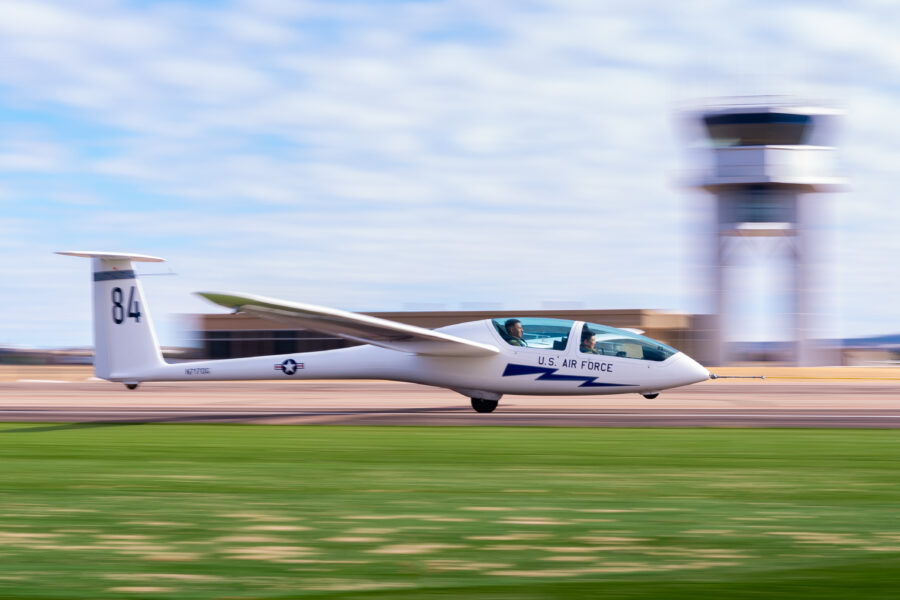 USAFA'da Yaz: Hava Kuvvetleri Akademisi Herkese Uçuş Öğretecek