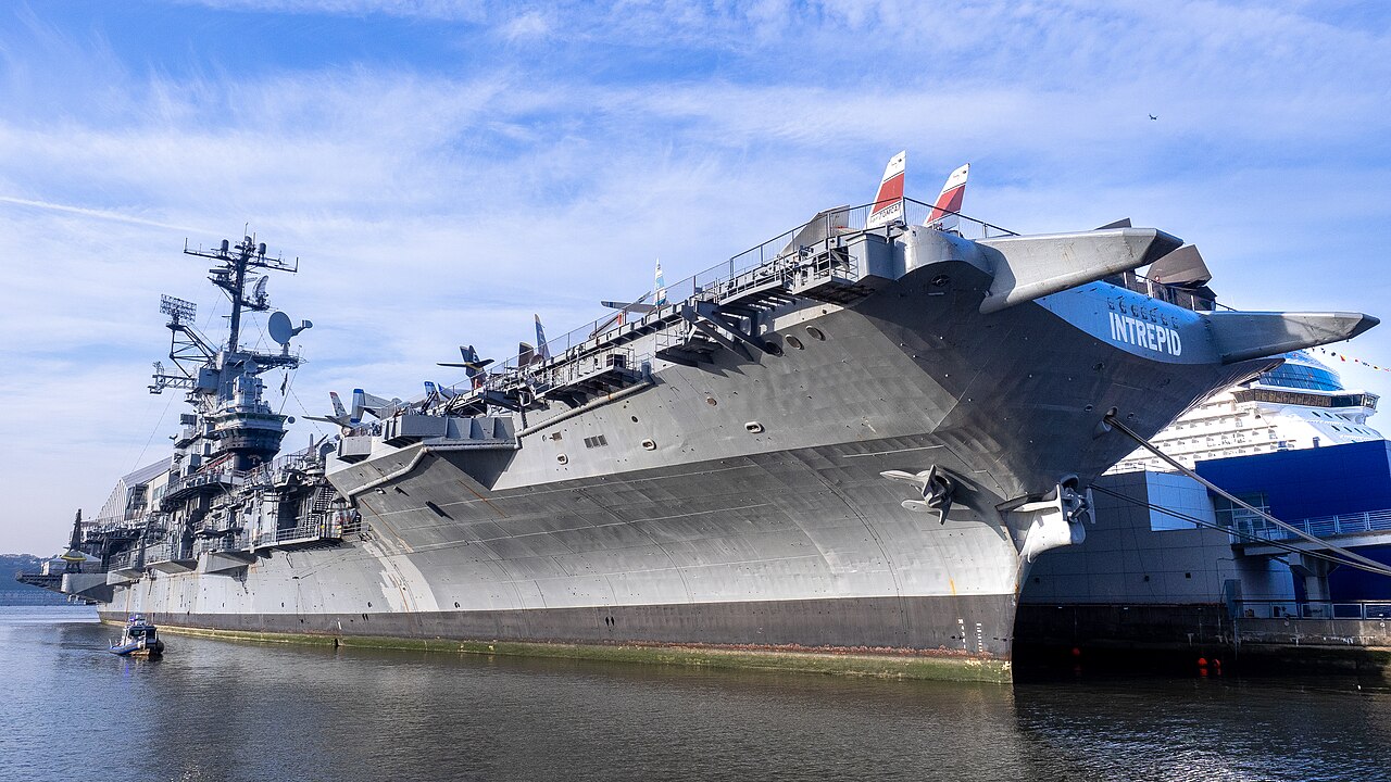 USS Intrepid’in 80 Yıllık Tarihi: Savaş, Uzay ve 11 Eylül