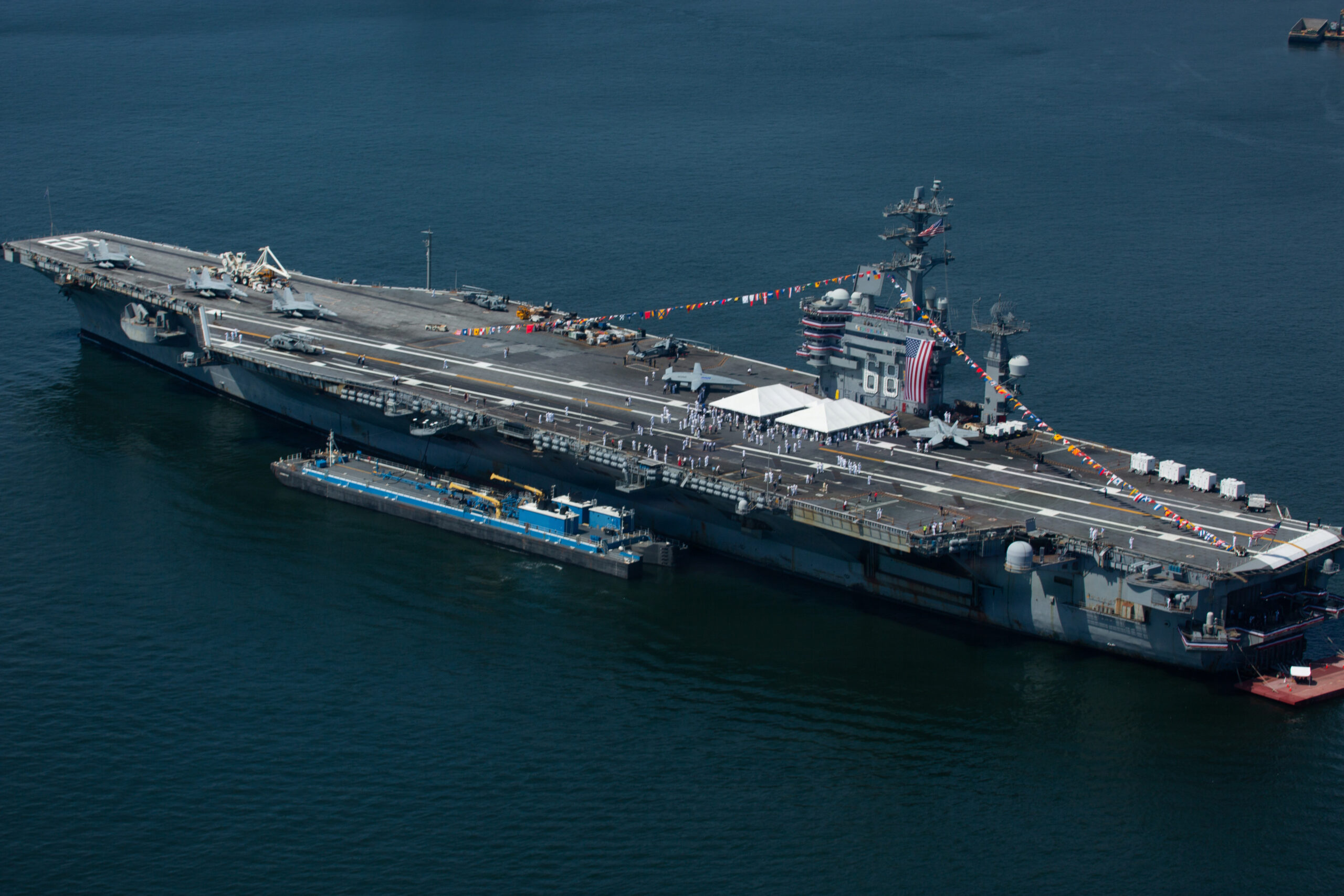 USS Nimitz Norfolk'a Giriş Yaptı, Son Liman Değişikliği Öncesi