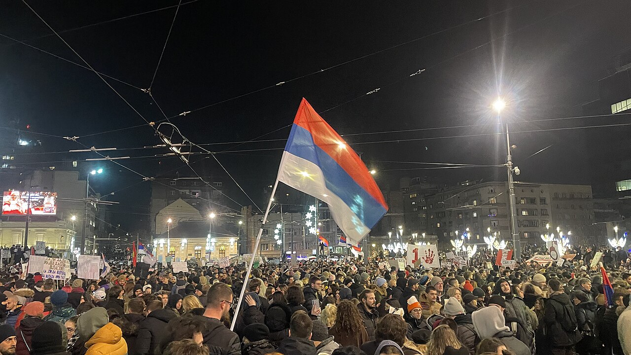 Valjevo Öğrenci Protestolarının Yıldönümünde Sırbistan Kavşakta