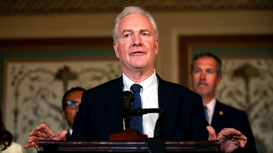 Van Hollen: Trump, Suudi Arabistan'a 'Bait and Switch' Yaptı