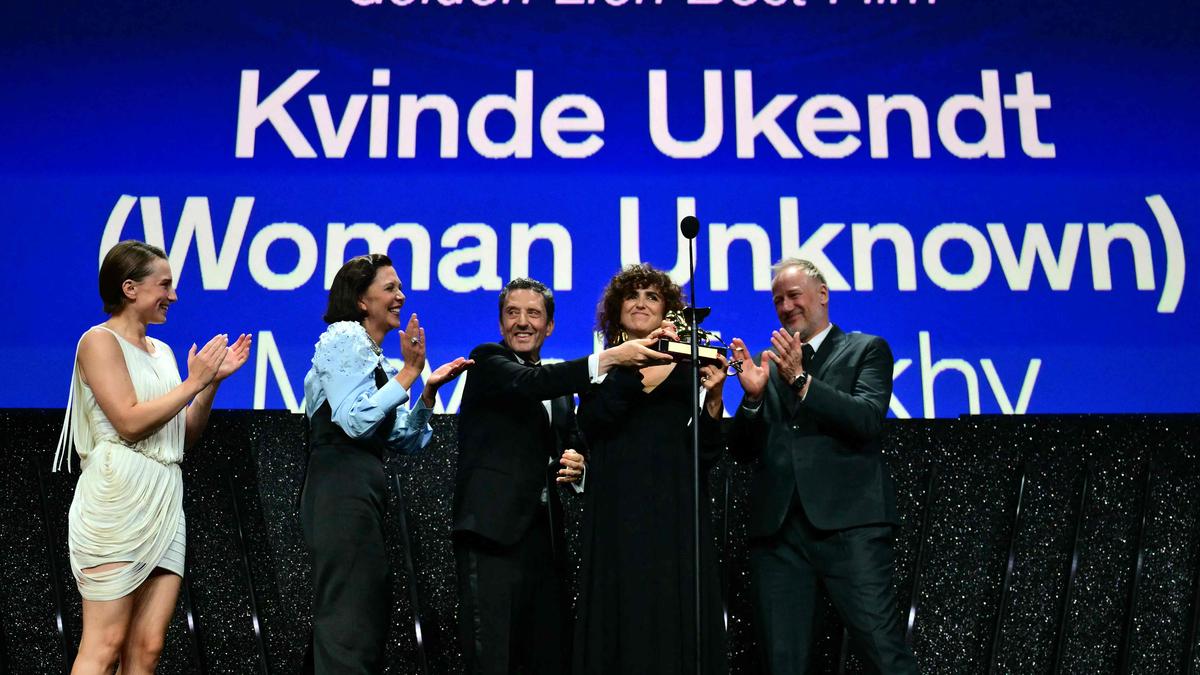 Venedik'te 'Bilinmeyen Kadın' En İyi Film Ödülünü Kazandı