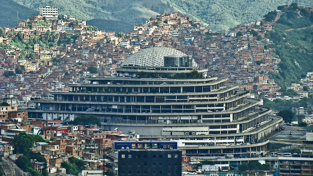 Venezuela'da Maduro sonrası görüşmelerde 131 siyasi mahkum serbest bırakıldı