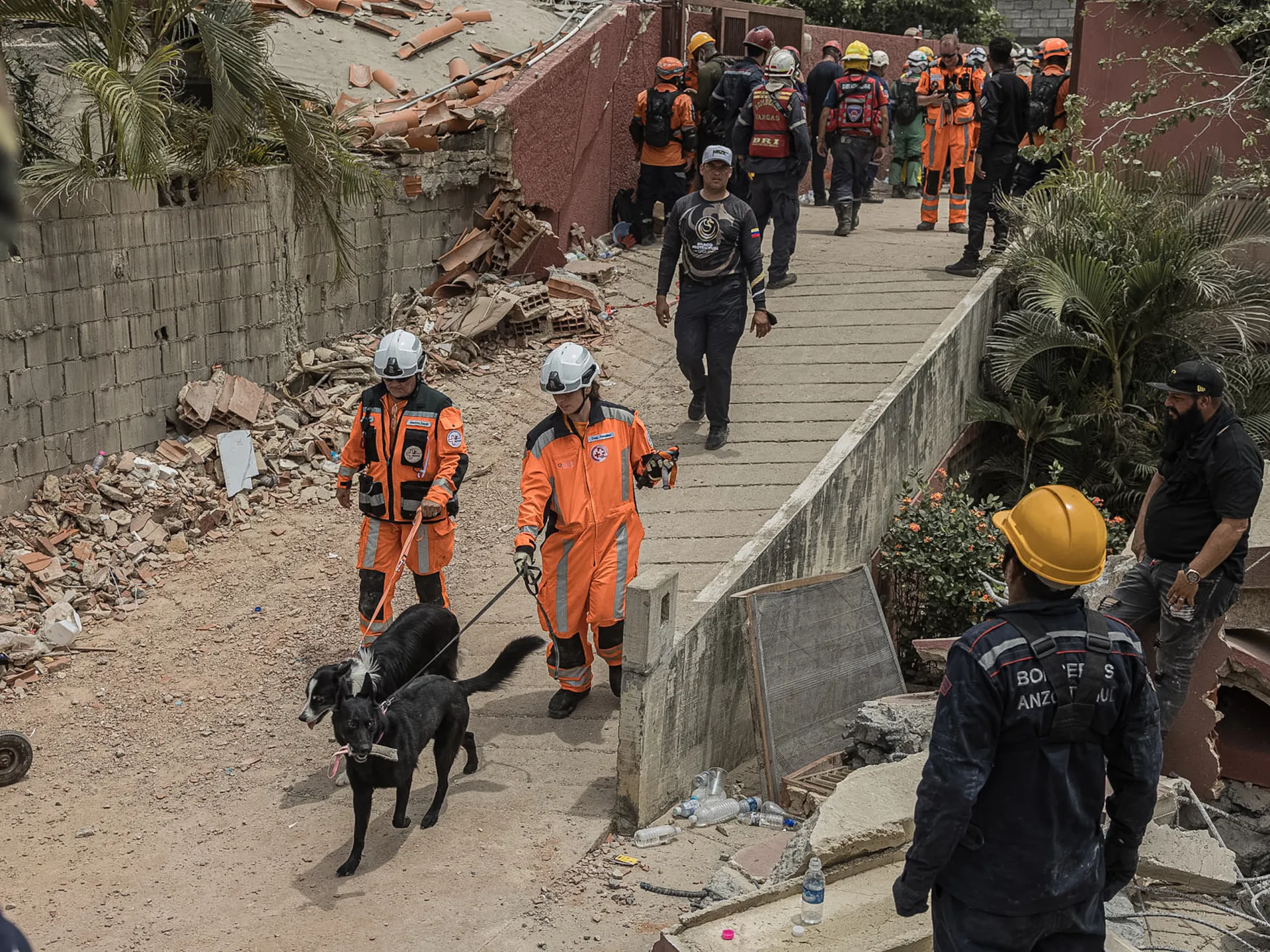 Venezuela'da Deprem Kurtarma Umutları Azalıyor