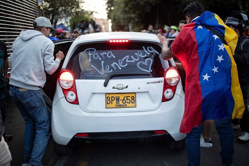Venezuela'da depremler: Ölü sayısı 1000'e yaklaşırken Kolombiya'daki Venezuelalılar yardım seferberliği başlattı