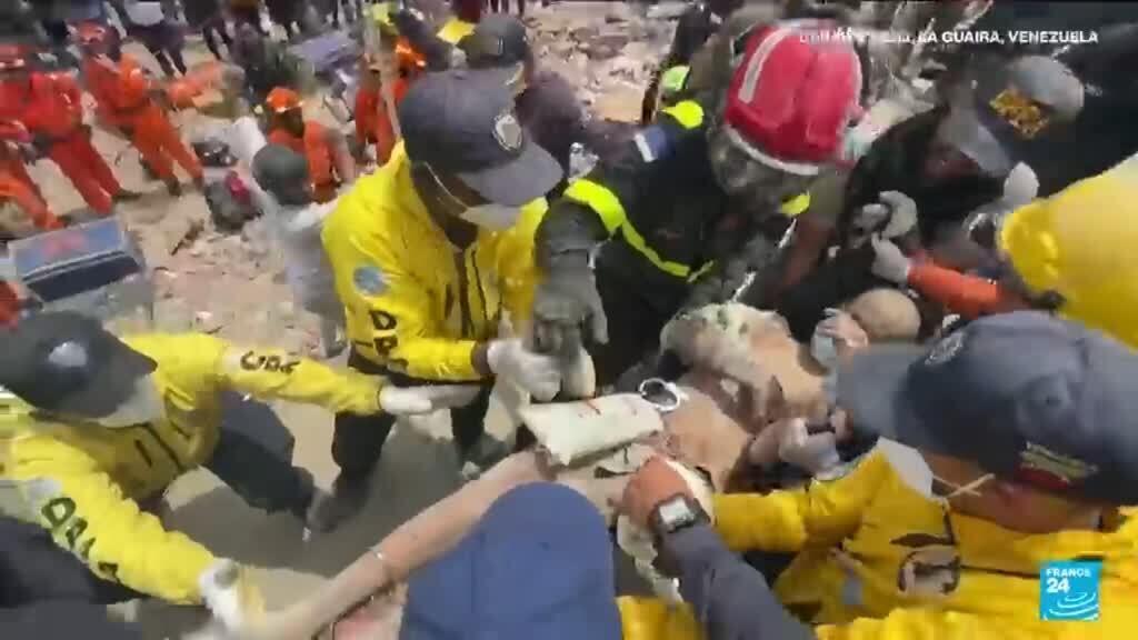 Venezuela Depremleri: Enkazdan Baba ve Oğul Kurtarıldı
