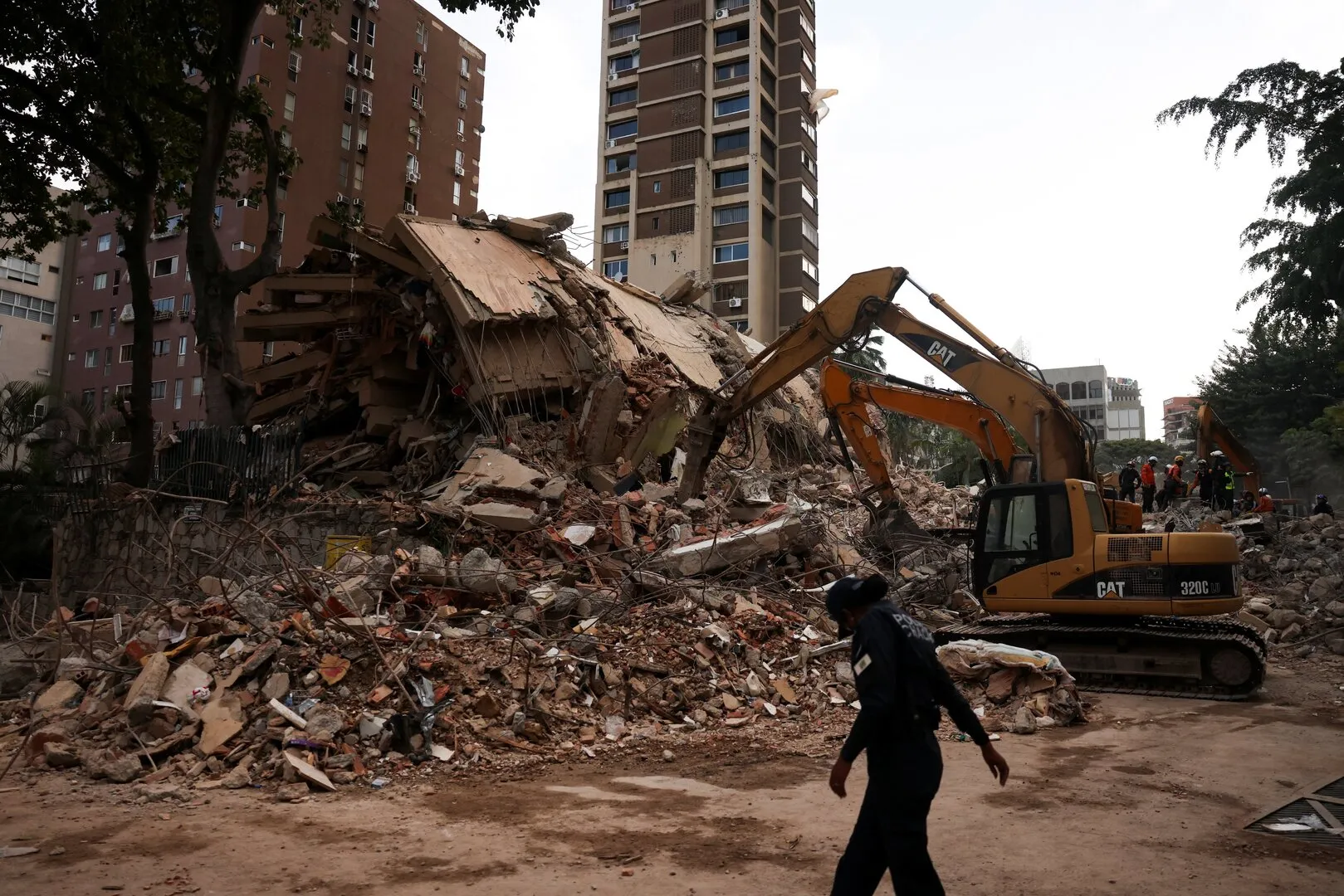 Venezuela'da Deprem: Kurtarma Ekipleri 72 Saatlik Kritik Pencereye Karşı Yarışıyor