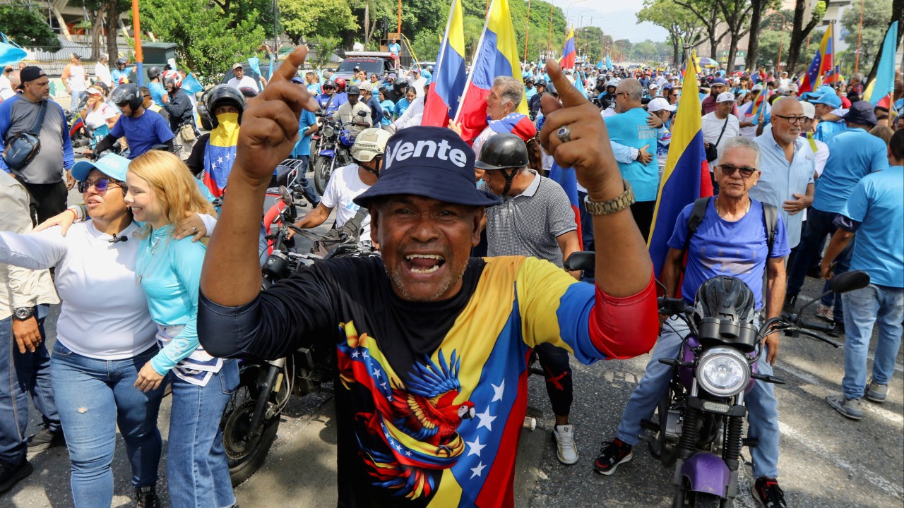 Venezuela'da Muhalefetten Seçim ve Güvenlik Talebi
