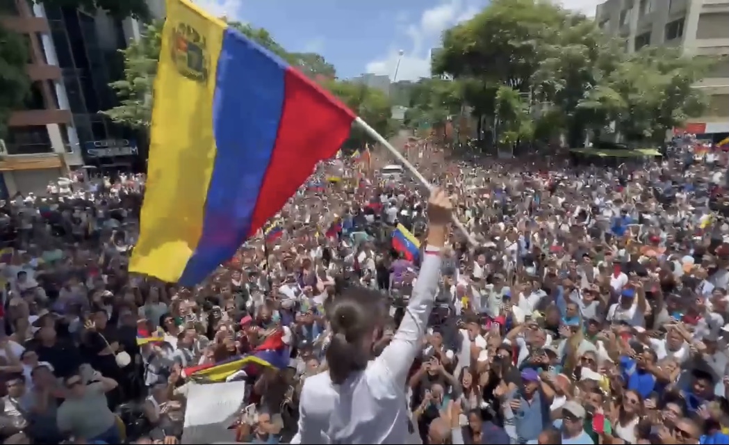 Venezuelalı muhalif lider Machado: Depremzedeler için her şeyi yapacağım