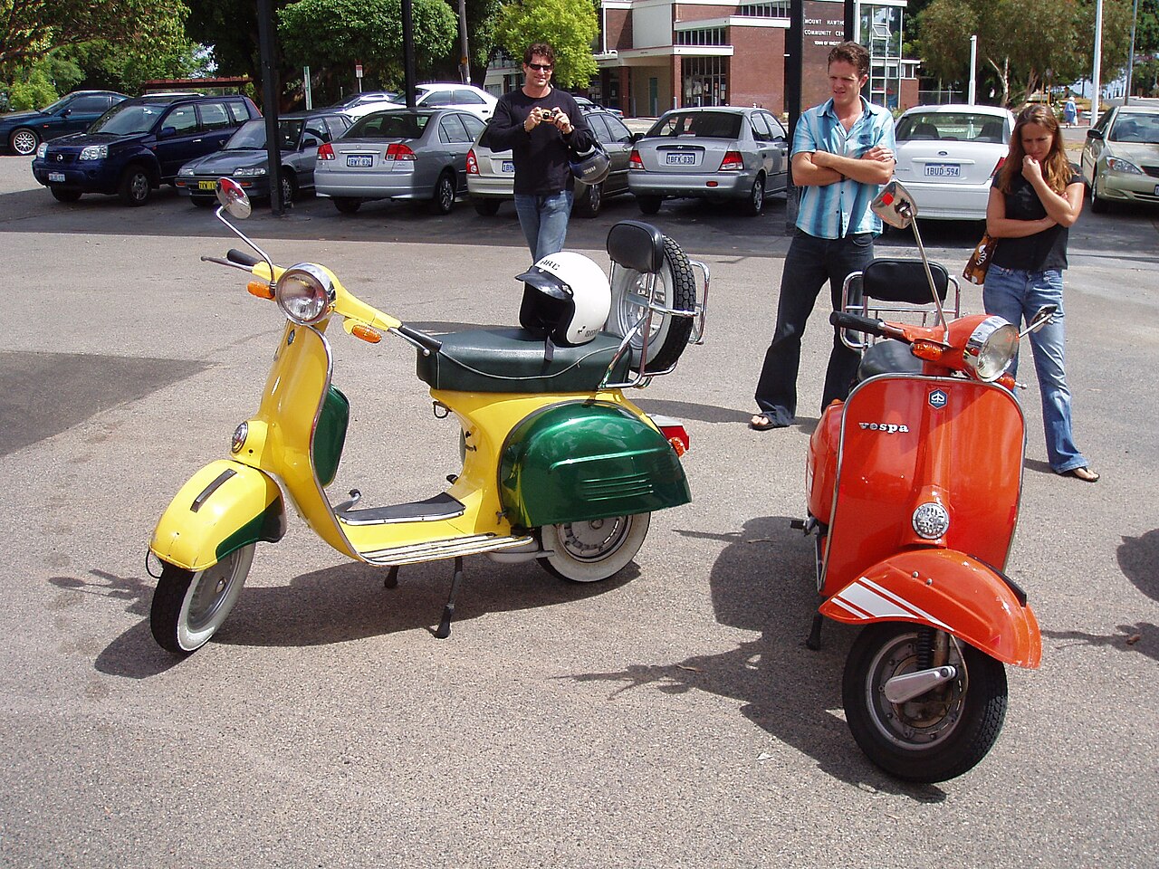 Vespa'nın 80. Yıl Dönümü: Roma Sokaklarında Nostalji Rüzgarı