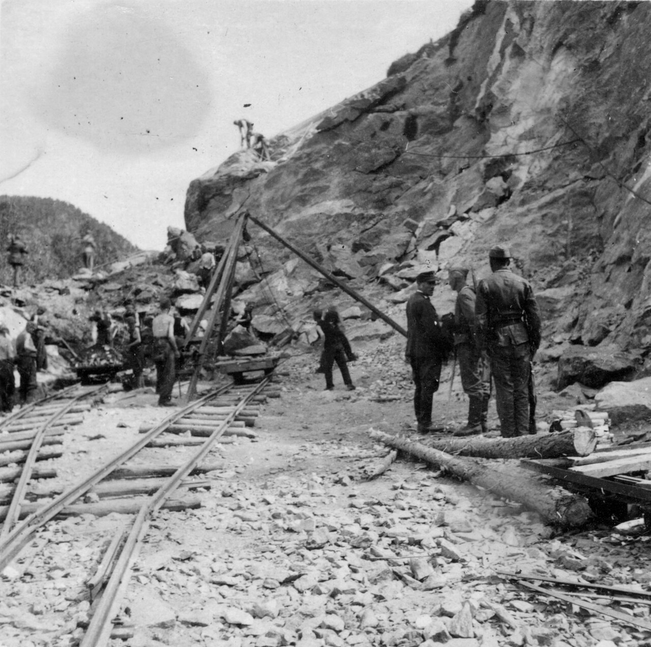 Victoria'da mahkumlar yol onarımında çalışacak