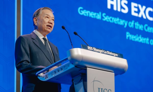 Vietnam'ın Küresel Kaosta Yükselişinin Sırrı: Hedging Stratejisi