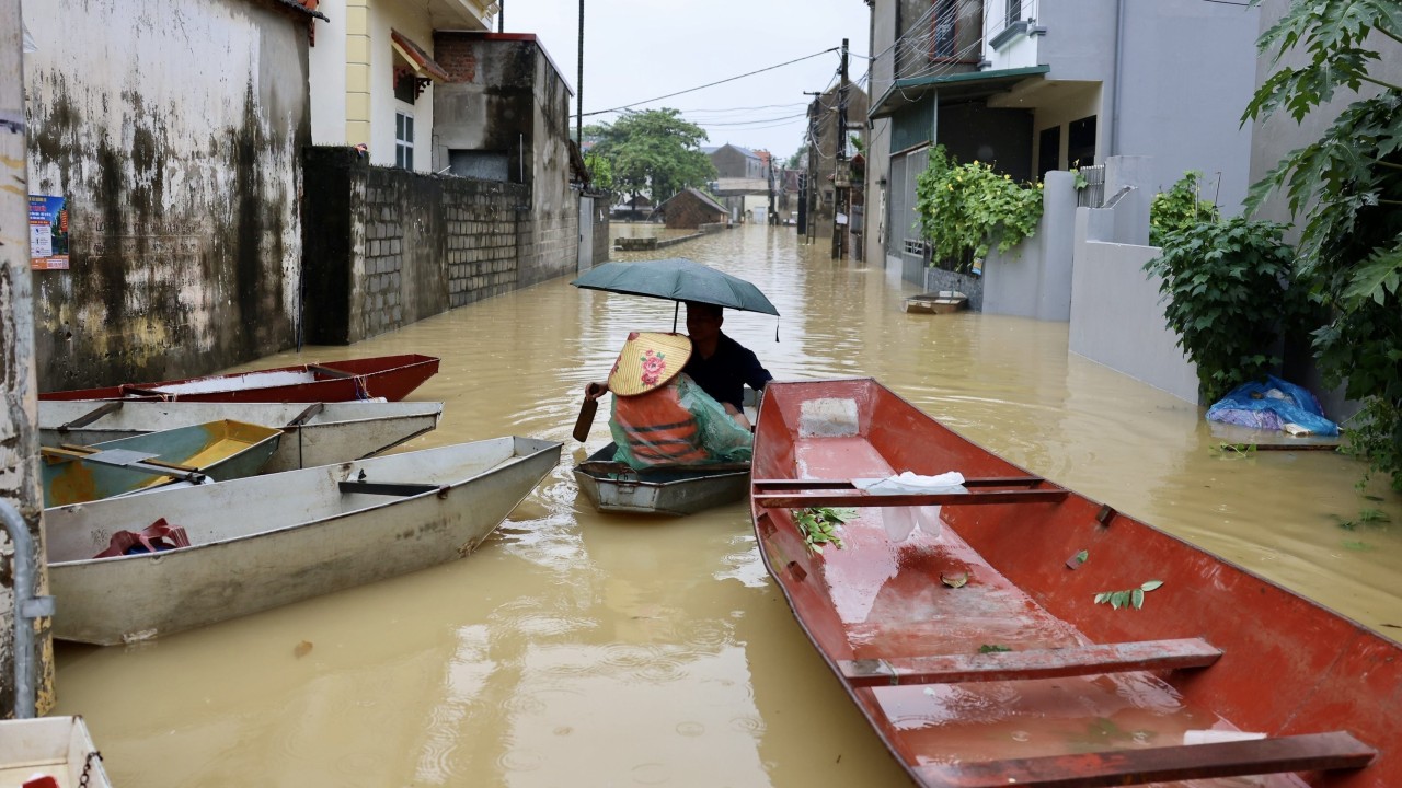 Vietnam'da Sel Felaketi: 3 Ölü, 16 Bin Ev Sular Altında