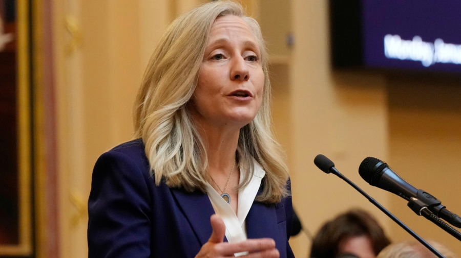 Virginia Valisi Spanberger, NextEra-Dominion Birleşmesine Müdahale Edecek