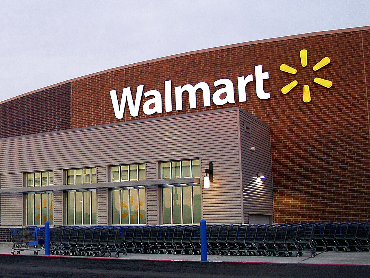 Walmart'tan altı yılın en yavaş ABD satış büyümesi