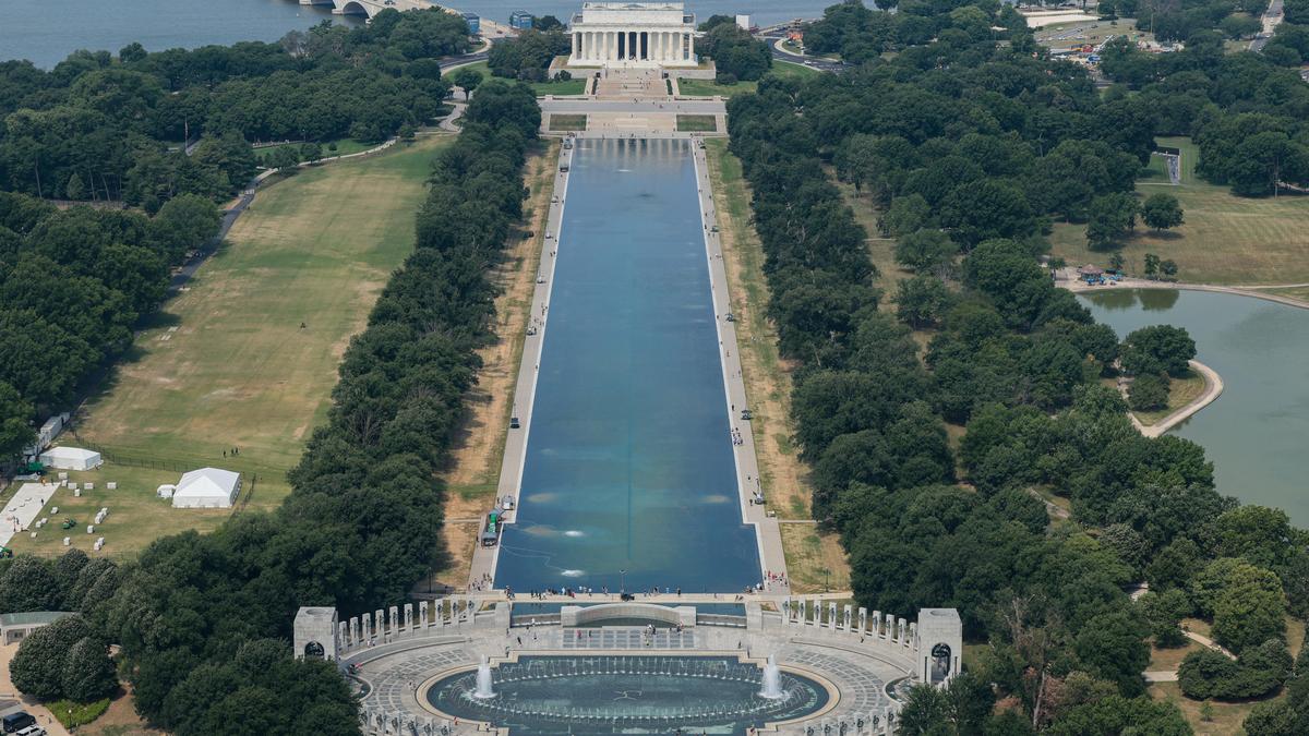 Washington'daki Yansıma Havuzu Yeniden Boşaltılıyor: Trump'tan Vandallara Hapis Cezası Tehdidi