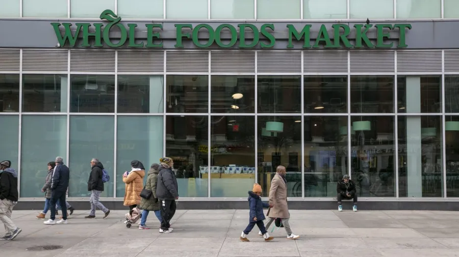 Whole Foods'un ‘Black Lives Matter’ yasağı iş kanununu ihlal etmedi