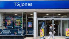 WHSmith'in 150 Mağazası Kapanıyor: Kurtarma Planı Onaylandı
