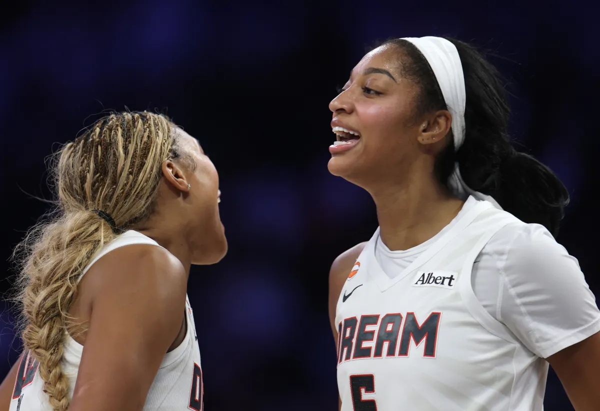 WNBA, Sahaya Yetişkin Oyuncağı Atan Taraftarı Ligden Men Etti