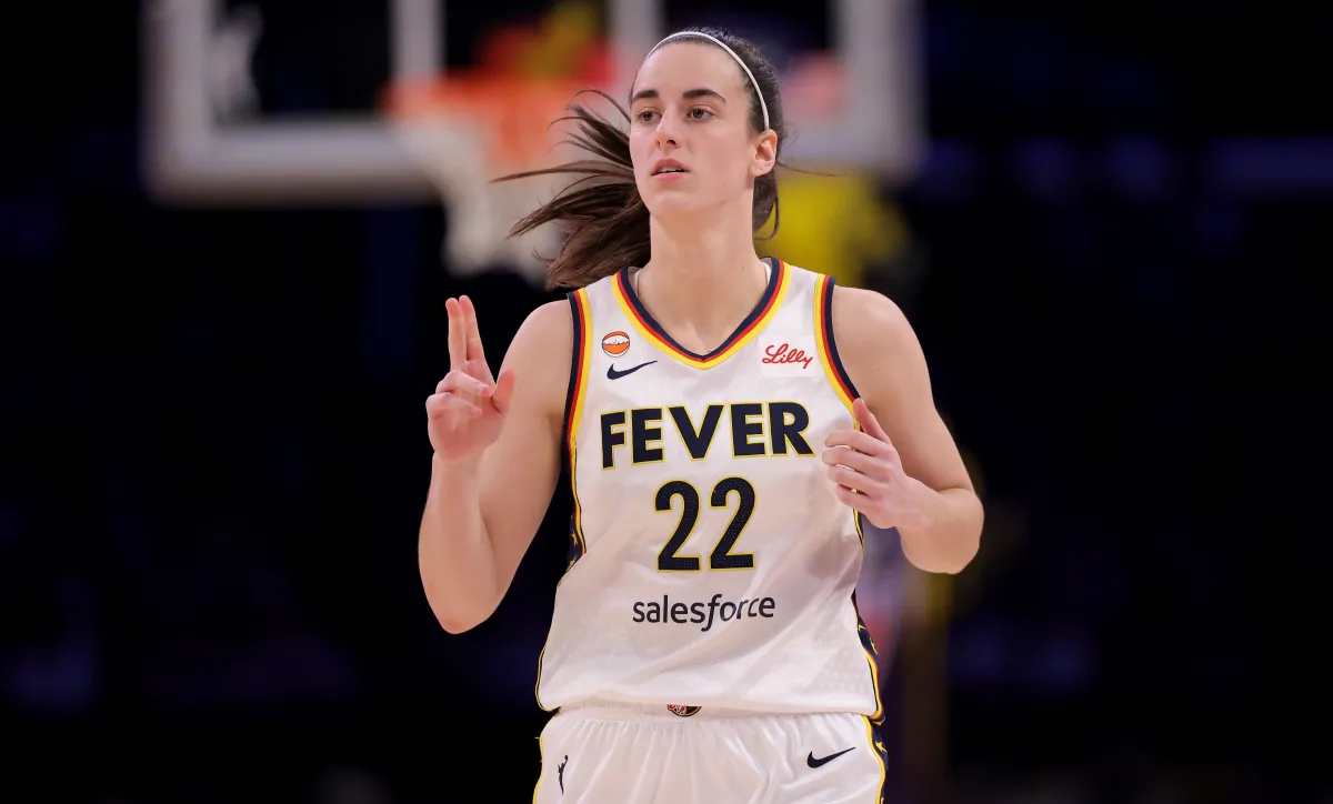 WNBA'de Clark'a Ceza Yolu: Hakem Eleştirisi