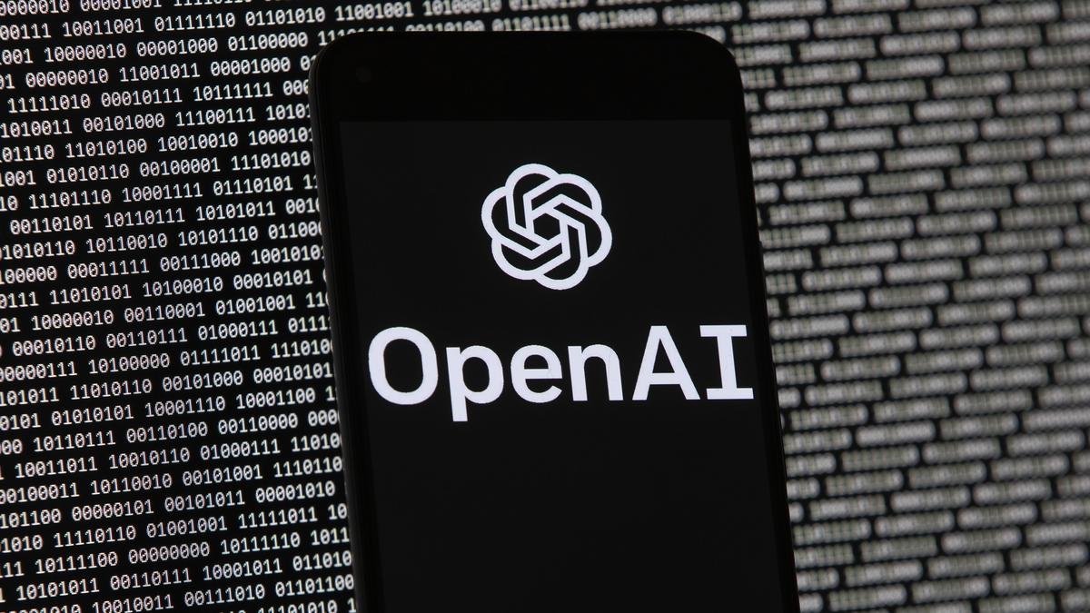 Yapay Zekâ Servislerinde Küresel Kesinti: ChatGPT, Gemini, Claude ve AWS