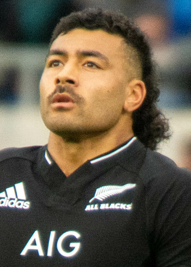 Yarı oyun kurucu Mo'unga, Güney Afrika'da All Blacks'e katılacak