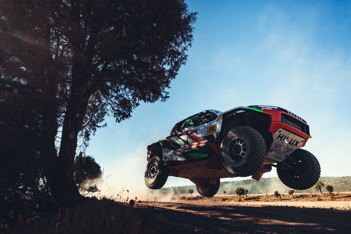 Yazeed Al Rajhi, Baja Aragon'a Dennis Zenz ile dönüyor