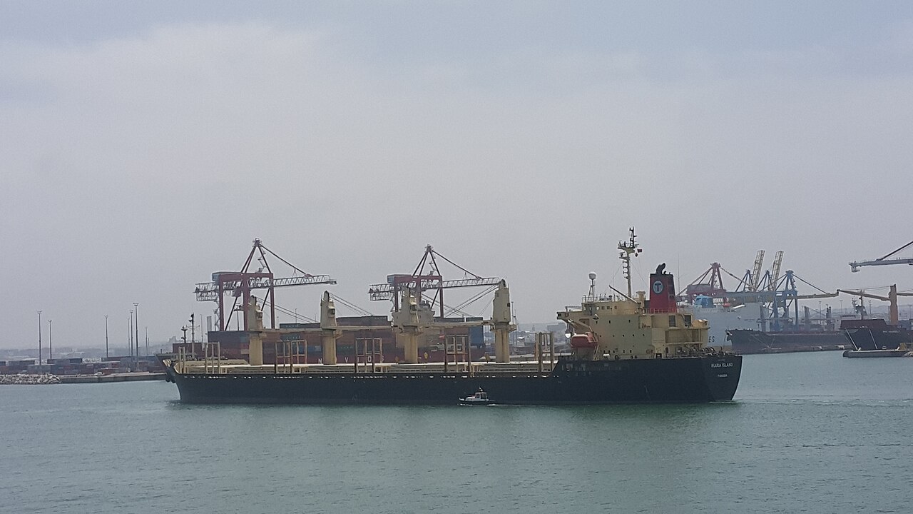 Yemen açıklarında Hint gemisi vuruldu: 14 kişi kurtarıldı