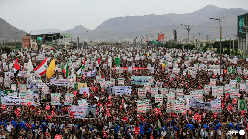 Yemen'deki Husiler Suudi Arabistan'a Deniz Ablukası İlan Etti