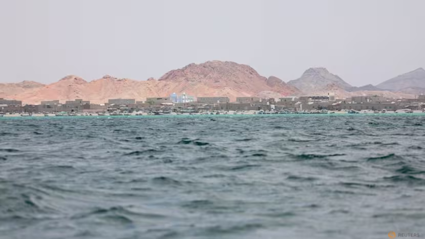 Yemen'deki Husiler Suudi Arabistan'ın petrol tesislerini vurma tehdidinde bulundu