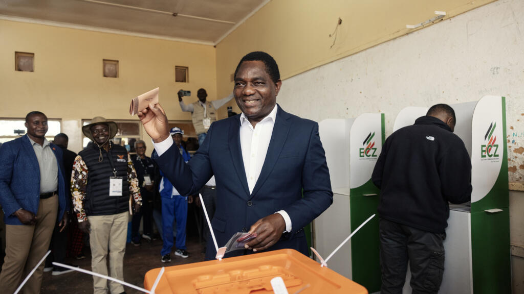 Zambiya'da Hichilema yeniden devlet başkanı seçildi
