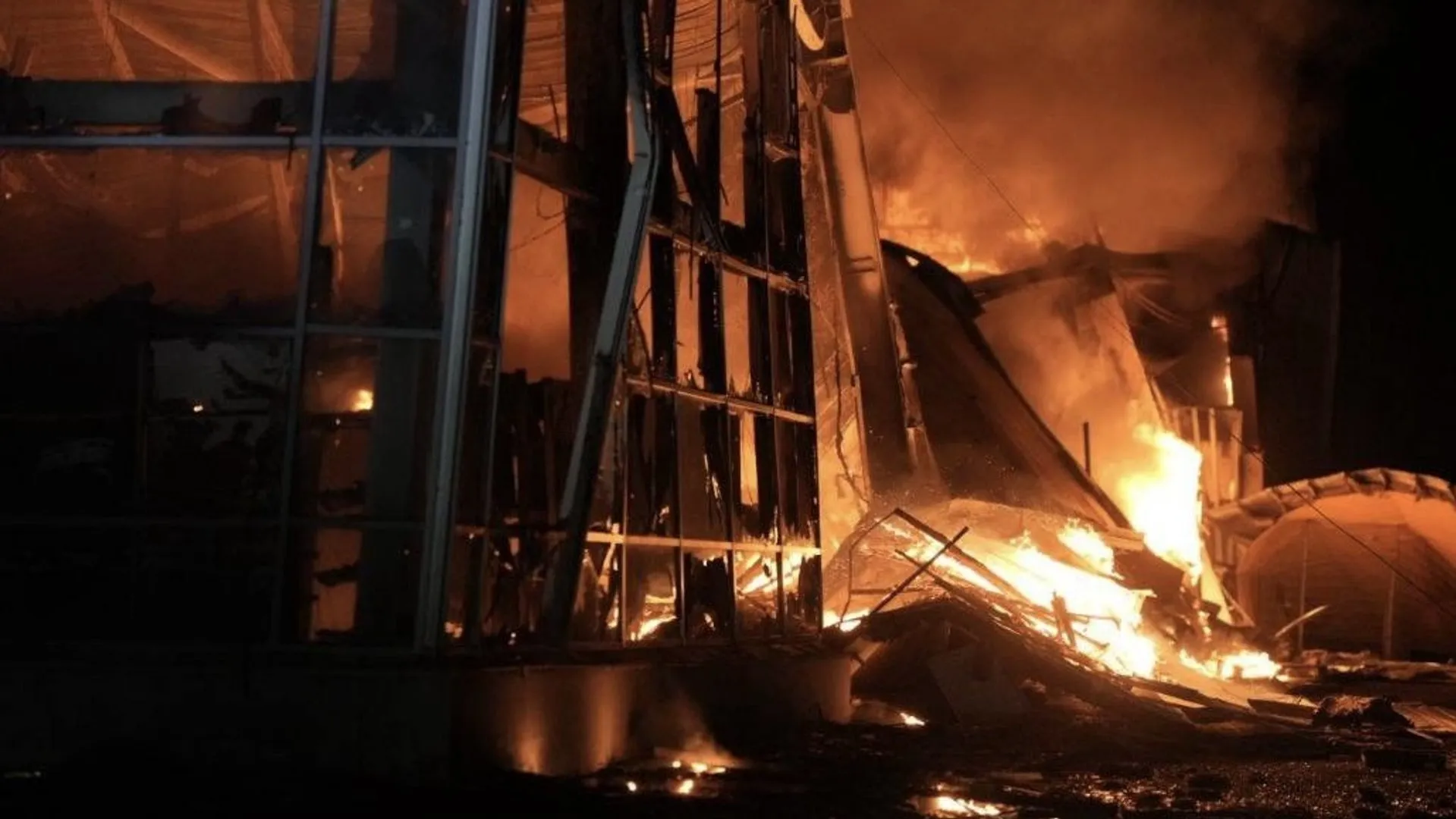 Zaporijya'da Rus saldırısı alışveriş merkezini vurdu