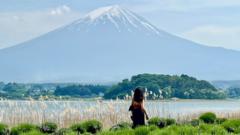 Zayıf yen, Fuji fotoğrafları ve ramen: Genç İngilizler neden Japonya'ya akın ediyor