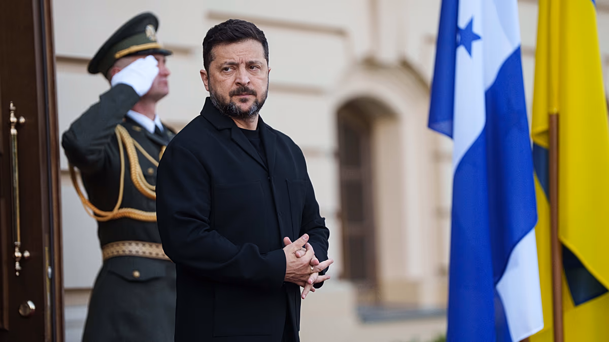 Zelenskiy'den Lukashenko'ya bir haftalık ültimatom
