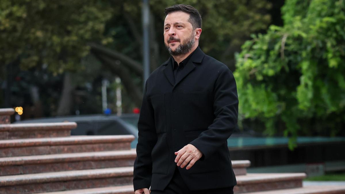 Zelenskiy: Rusya semaları artık güvenli değil, tüm havayollarını uyardık