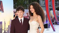 Zendaya, Tom Holland ile 'kolay' çalıştığını söyledi