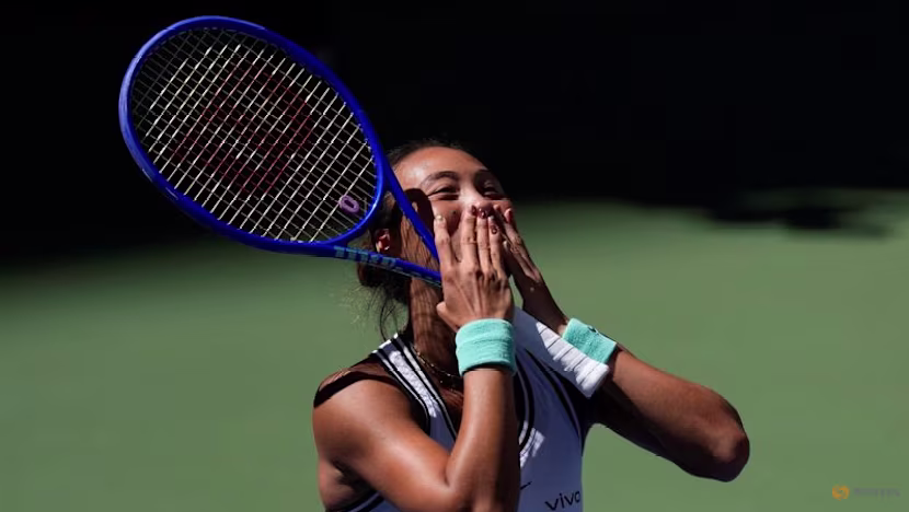 Zheng Qinwen, US Open'da Swiatek'i devirdi