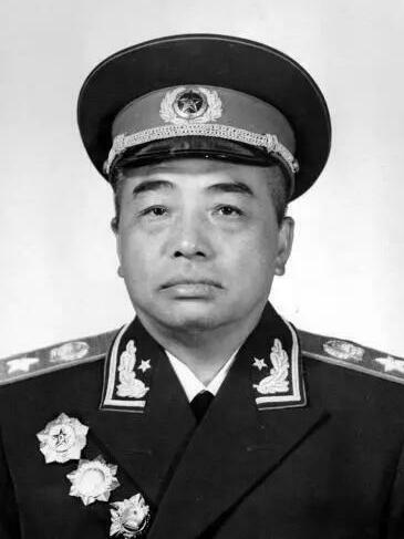 Zhou Bo: Çin'in Batılı güce alternatifi